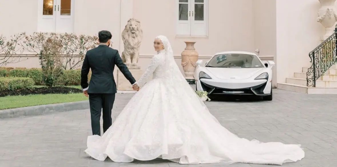 Factors to Consider When Hiring a Luxury Car on Your Wedding Day